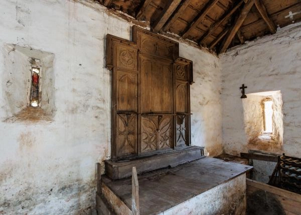 Galicia, Lugo, Outeiro de Rei, interior chapel