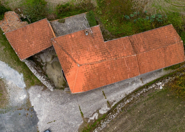 1600-Galicia, Lugo, Chantada, casa de campo  vista area 4