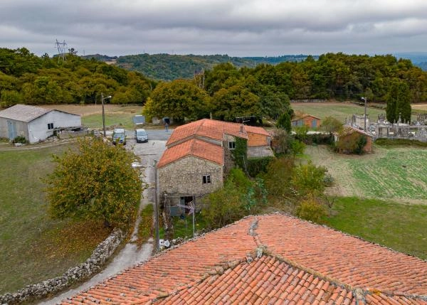 1600-Galicia, Lugo, Chantada, casa de campo vista area