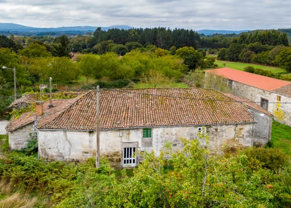 1609-Galicia, Lugo, Palas de Rei, country house arial view 2