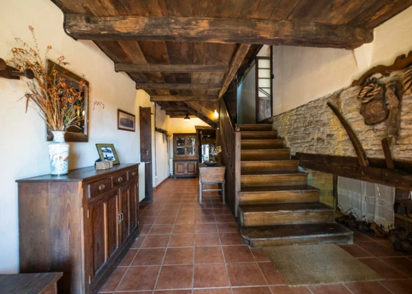 1615- Asturias, San Martin de Oscos, Country house,  passageway 