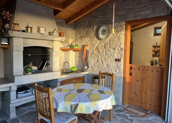 Galicia, Lugo, Foz, casa de campo pergola cocina pequeña