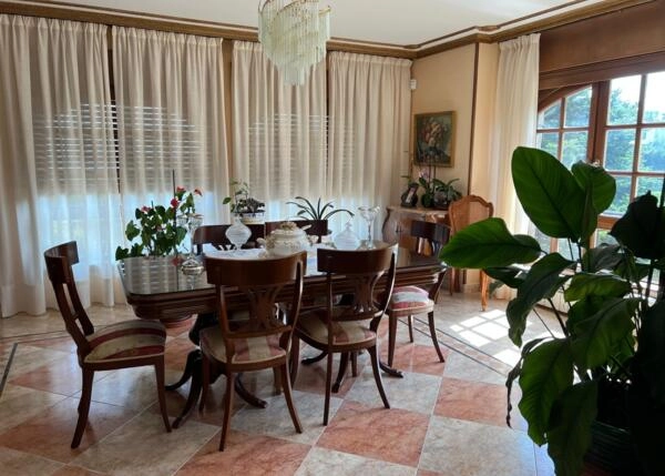 f95278b1-9414-49be-8d02-4243647e4dca-64ad470444c15