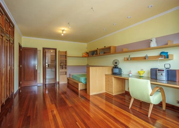 Galicia, La Coruña, Santiago, chalet, bedroom 2