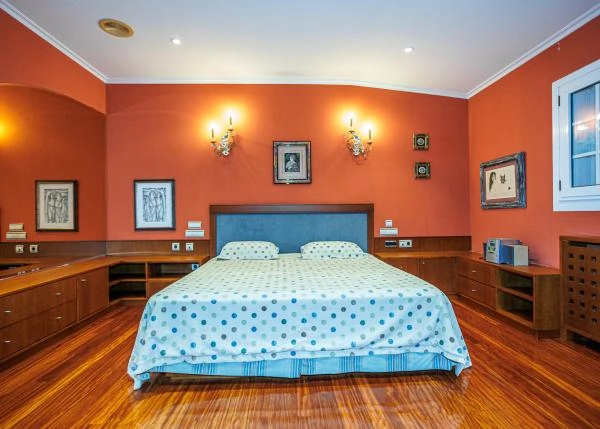 Galicia, La Coruña, Santiago, chalet, bedroom 3