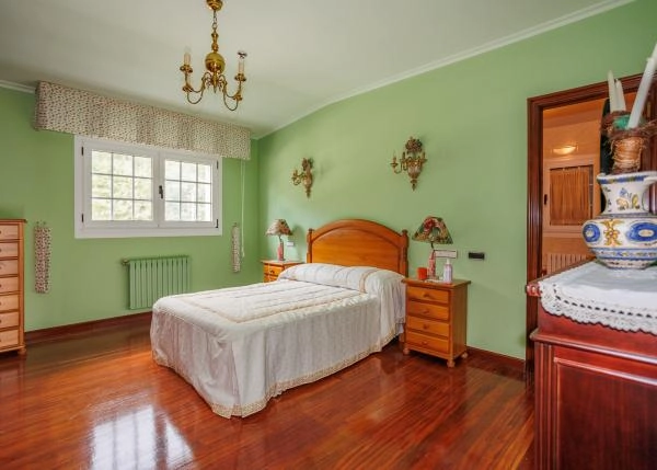 Galicia, La Coruña, Santiago, chalet,  bedroom 4