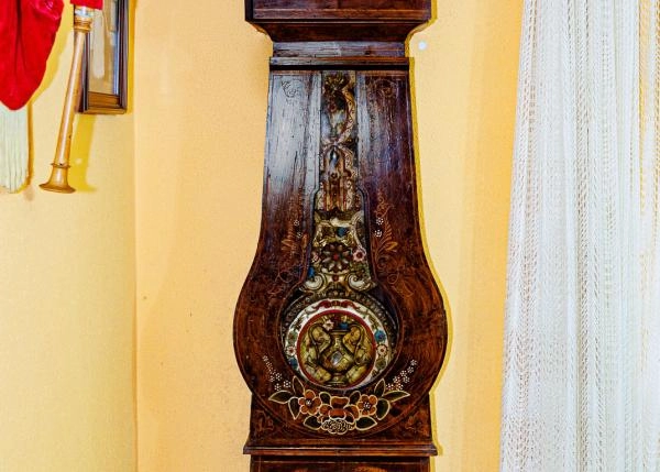 Galicia, Lugo, Pontenova, casa de campo, reloj
