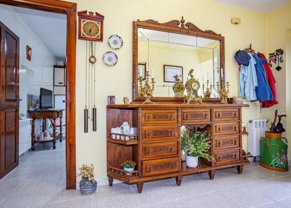 Galicia, Lugo, Pontenova, casa de campo, muebles