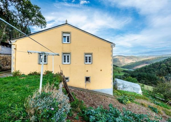  Galicia, Lugo, A Pontenova, country house, vegetable garden