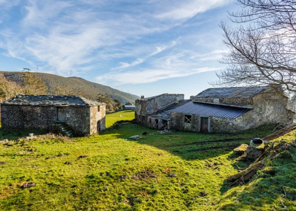 1627- Galicia Lugo, Valle de Ouro, abandoned village arial view 4
