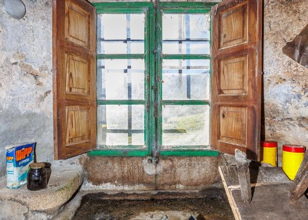 1627- Galicia Lugo, Valle de Ouro, abandoned village, interiores 3