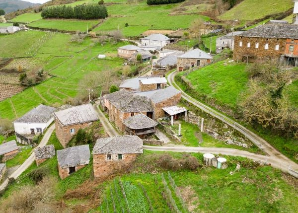 Asturias Ibias, casa de campo, vista area 3
