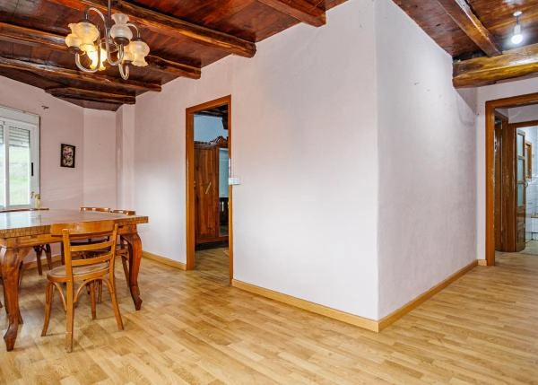 Asturias, Ibias, casa rural, comedor 1