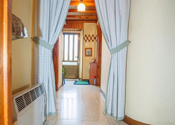  Galicia, Lugo, Taboada, casa de campo, pasillo