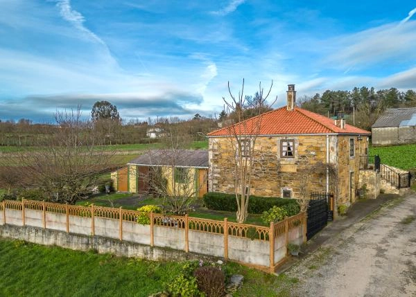 Galicia, Lugo, Taboada, casa de campo,exteriores vista area 3