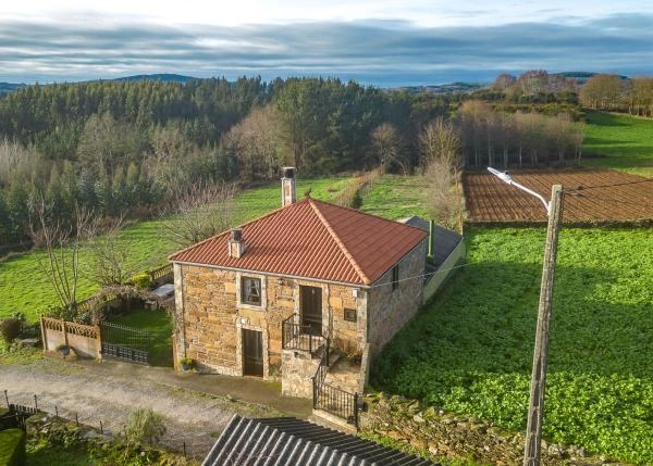  Galicia, Lugo, Taboada, casa de campo, vista area 2