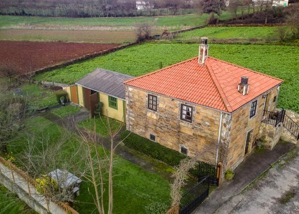  Galicia, Lugo, Taboada, casa de campo, exteriores vista area 1