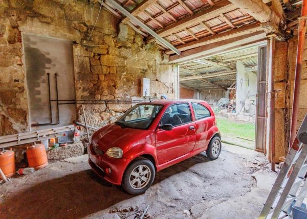 Galicia, La Coruña, Irixoa country house, garage