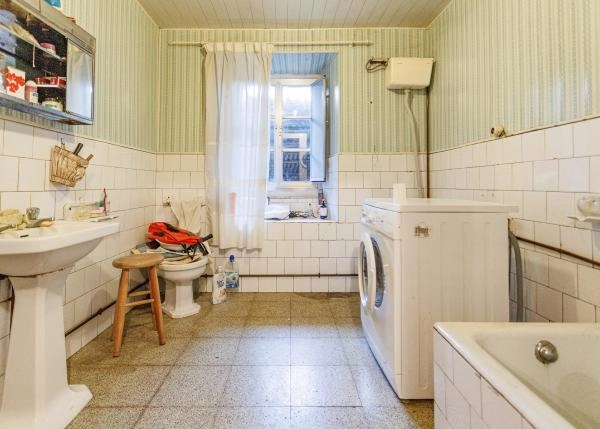 Galicia, La Coruña, Irixoa country house, bathroom 