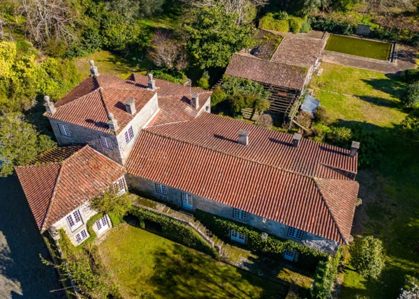 1658- Portugal, Viana do Castelo country house arial view 4
