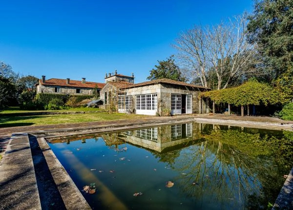Portugal, Viana do Castelo, country house, pool
