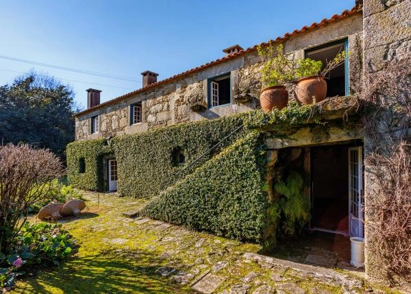Portugal, Viana do Castelo, country house fachade 1