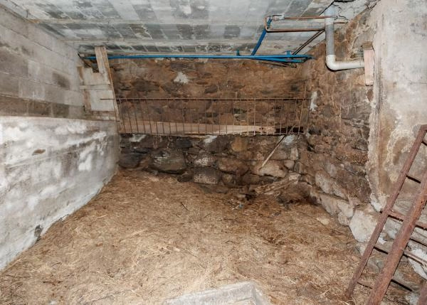 Galicia, Pontevedra, Vila de Cruces, Country house, animal pens