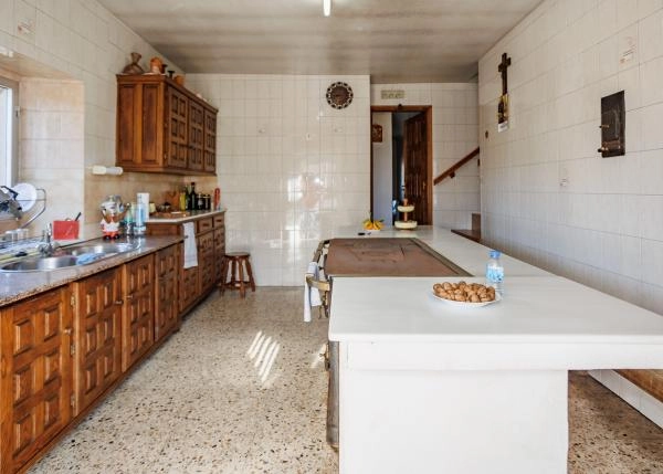 Galicia, Pontevedra, Vila de Cruces, Country house, kitchen 1