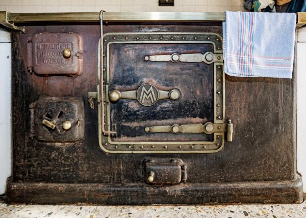 Galicia, Pontevedra, Vila de Cruces, Country house, wood fired cooker