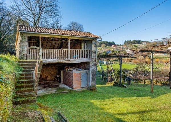 Galicia, Pontevedra, Vila de Cruces, Country house, barn 3