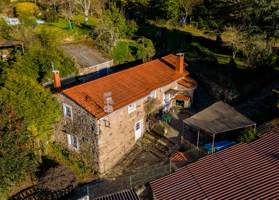 1666 Rodeiro Exterior vista arial casa rustica galicia