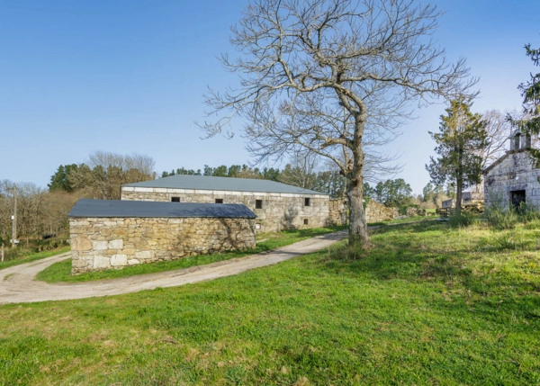 1675-Galicia, A Campiña Lugo, casa de campo, vista lateral