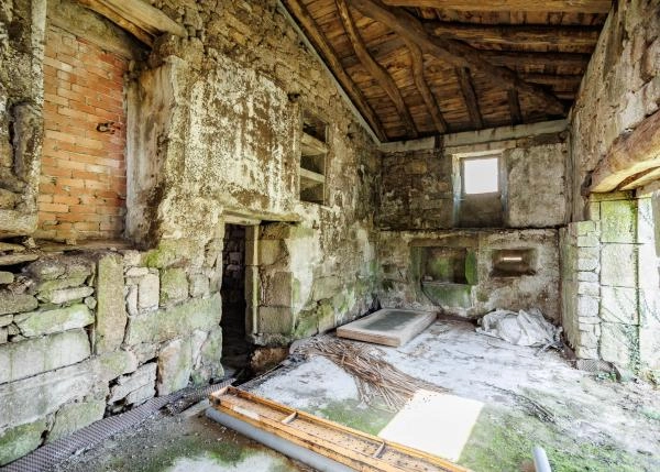 Galicia, Lugo, A campiña, country house, ruins 3