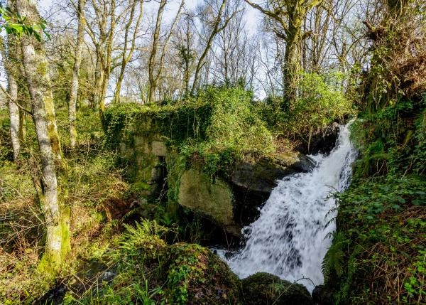 Galicia, A Campiña Lugo, casa de campo, río