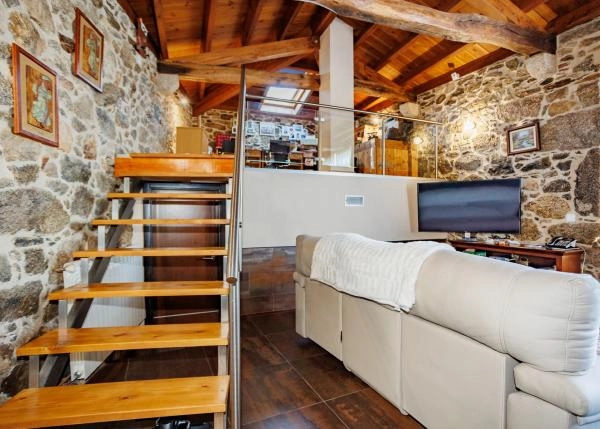 1676 Carballal Interior office 