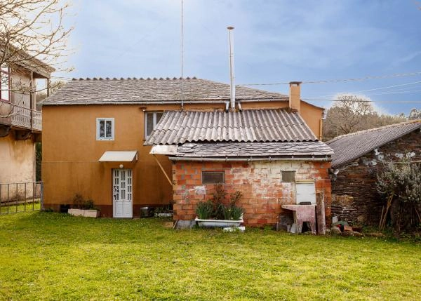 Galicia, Lugo, Vilalba, country house, back view 2