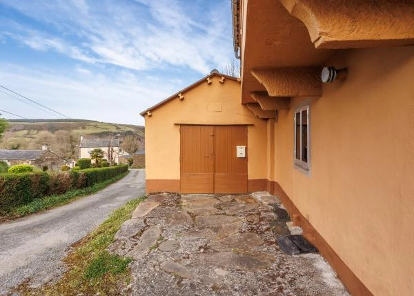 Galicia, Lugo, Vilalba, country house, garage 2