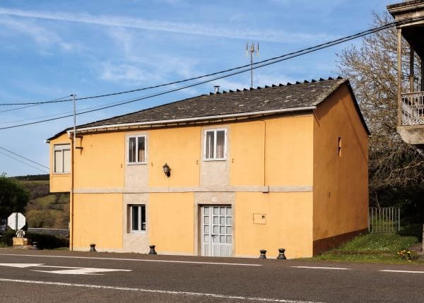 Galicia, Lugo, Vilalba, country house, street view 4