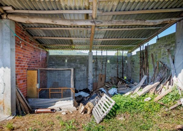 Galicia, La Coruña, SanSadurnino, country house, barn 1