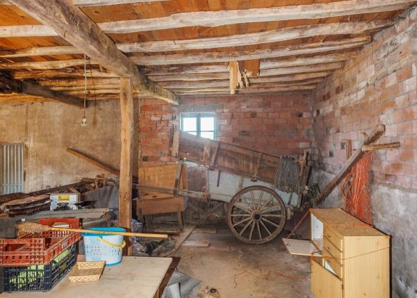 Galicia, La Coruña, SanSadurnino, country house, basements