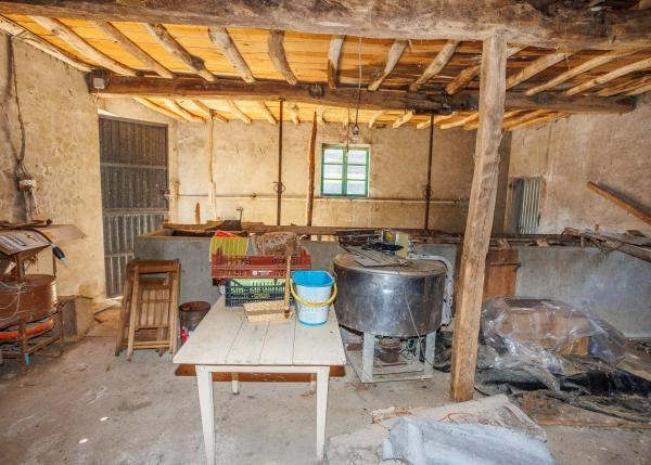 Galicia, La Coruña, SanSadurnino, country house, basement 2