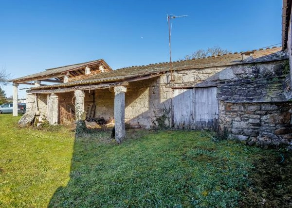  Galicia, Lugo, Corgo, casa de campo, adosada y pajar