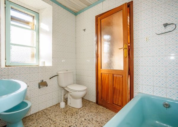  Galicia, Lugo, Corgo, casa de campo, baño