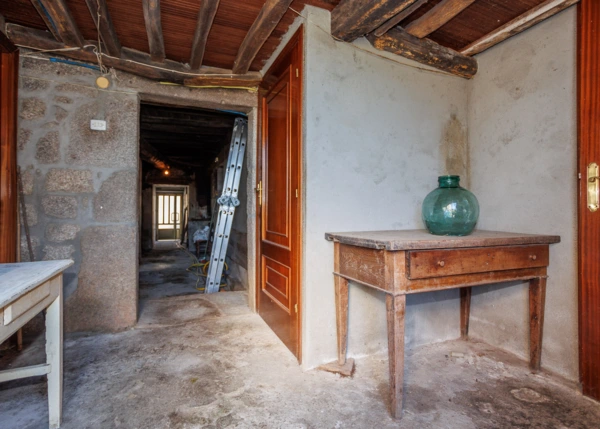  Galicia, Lugo, Corgo, Country house, bedroom 1