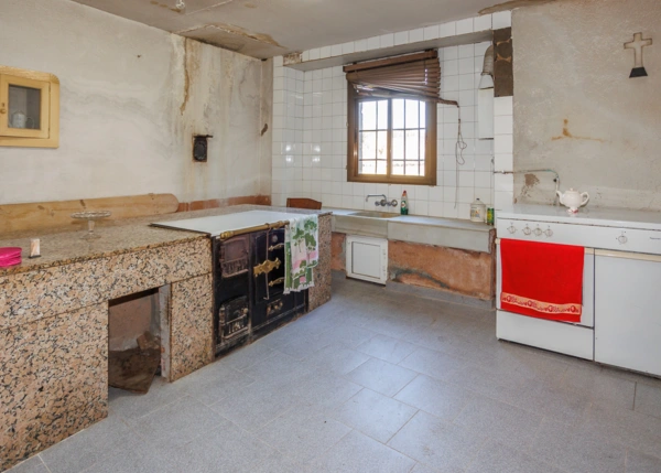  Galicia, Lugo, Corgo, Country house, kitchen 2