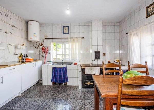 Galicia, Lugo, Outeiro de Rei, casa de campo, kitchen
