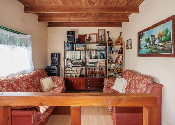 Galicia, Lugo, Outeiro de Rei, casa de campo, salita