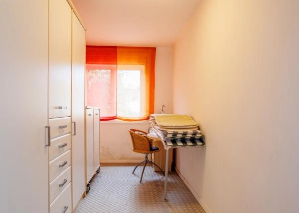 1732 Office house Laxe interior