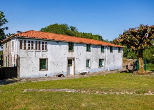 1755- Galicia, la Coruña, Curtis, Casa de campo, vista delantera 1