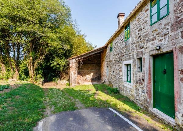 Galicia, La Coruña, Curtis, country house, end of road 2